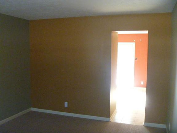 5th image of 9973 Odam Ct