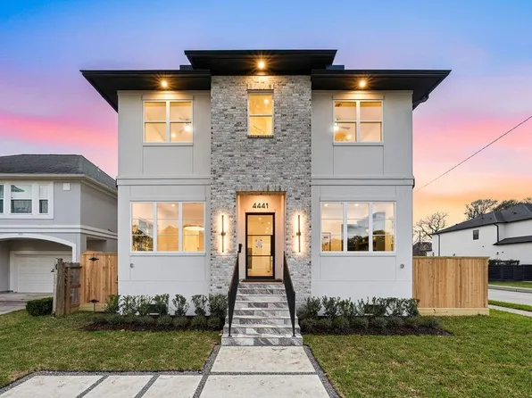 4441 Valerie St, Bellaire, TX 77401