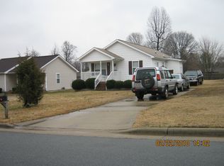 1420 Old Hickory Dr, Greensboro, NC 27405
