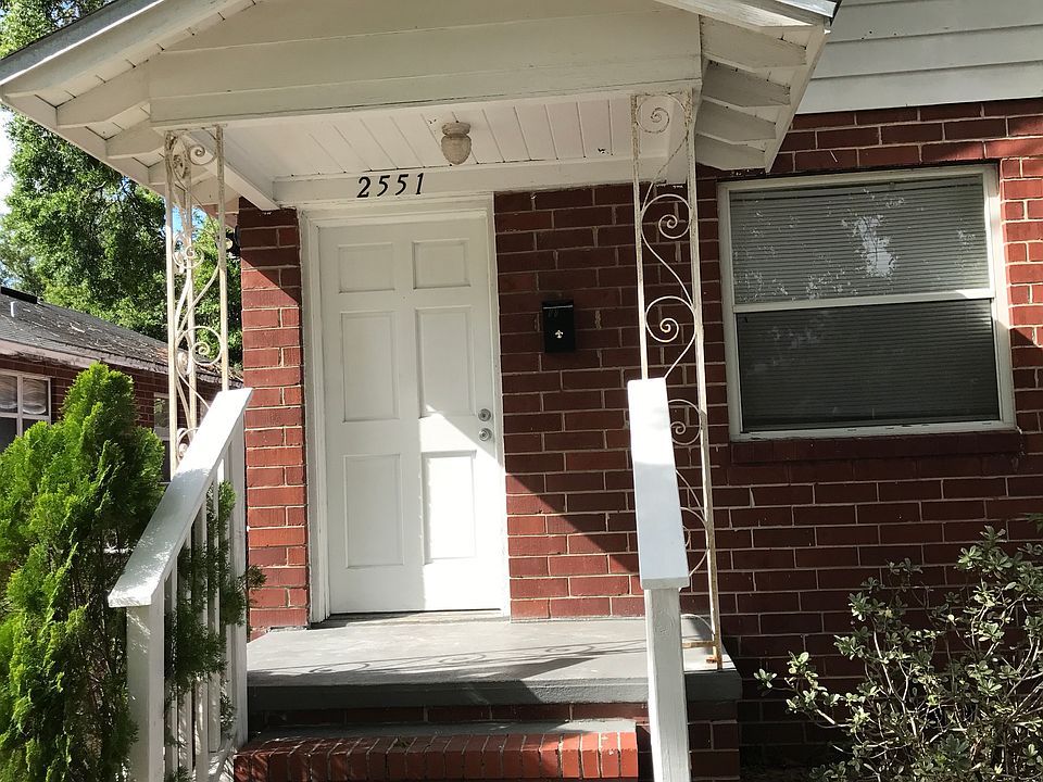 1st image of 2551 Myra St
