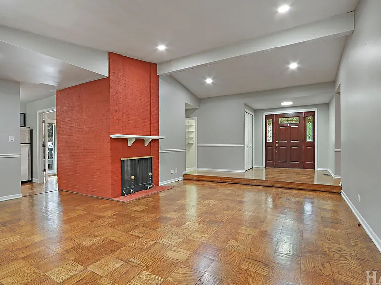 1540 N Pepper Tree Dr — Photo 11