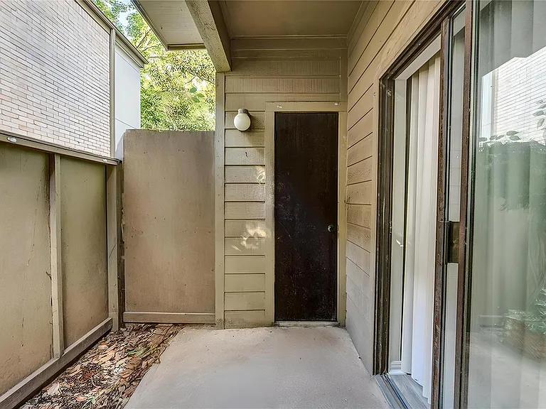 10047 Westpark Dr #49 — Photo 23