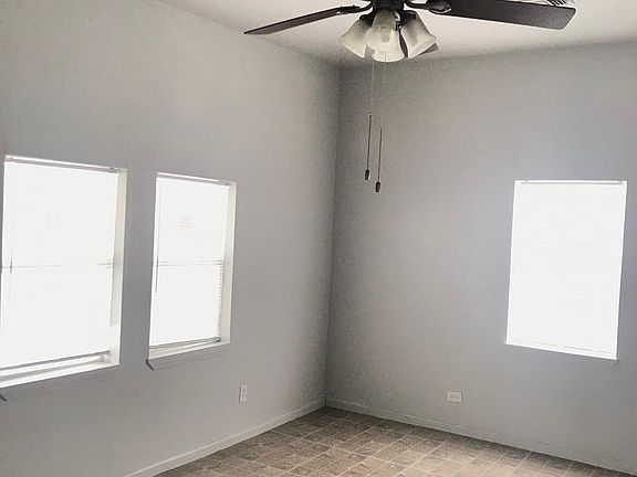 2nd image of 1310 S Lincoln St #3BEDS