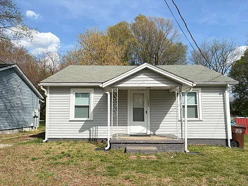 223 Woodbury St Photo 1