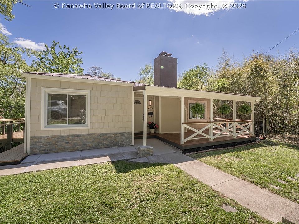 1st image of 683 Forest Cir