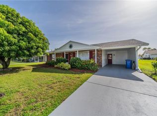707 Augusta Dr, Sun City Center, FL 33573