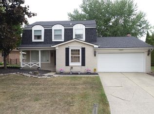 39632 Chaffer St, Clinton Township, MI 48038