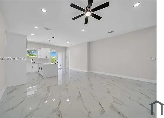 3 bed, 1199 sqft, $2,000 — Photo 3
