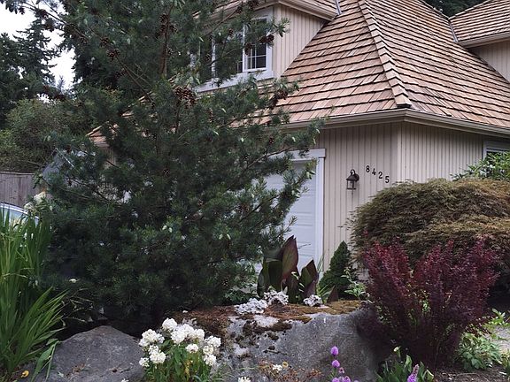 3rd image of 8425 NE 12th St
