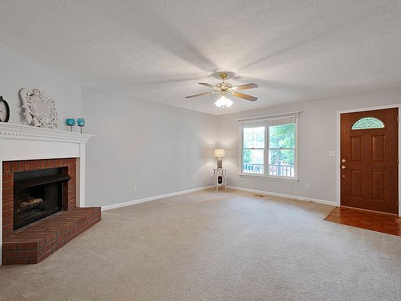 4th image of 532 Breslin Ave