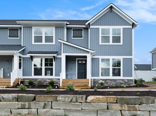 6640 S Square Ln, Rockford, MI 49341