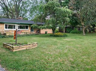240 Jamesway, Benton Harbor, MI 49022