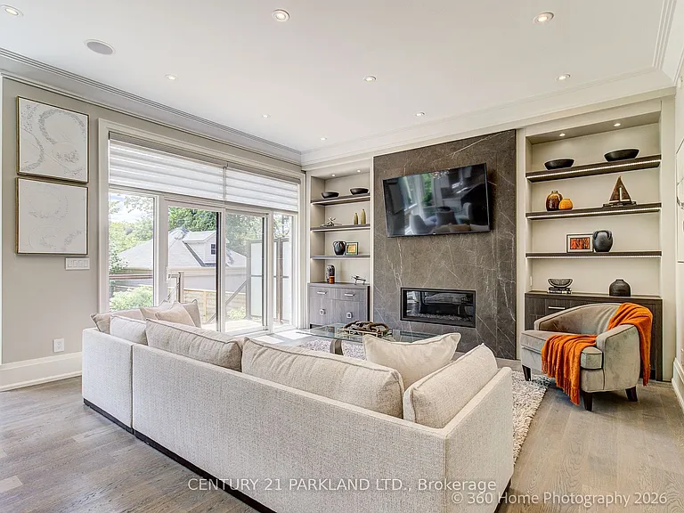 141 Churchill Ave — Photo 17