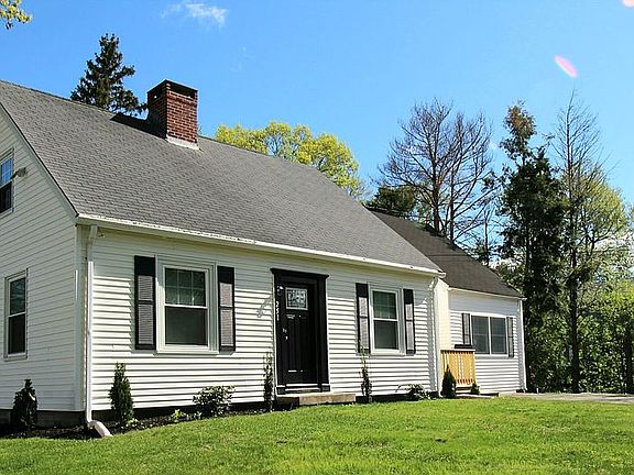 3rd image of 251 Mayfield Ave