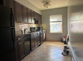 22-71 33rd St, Astoria, NY