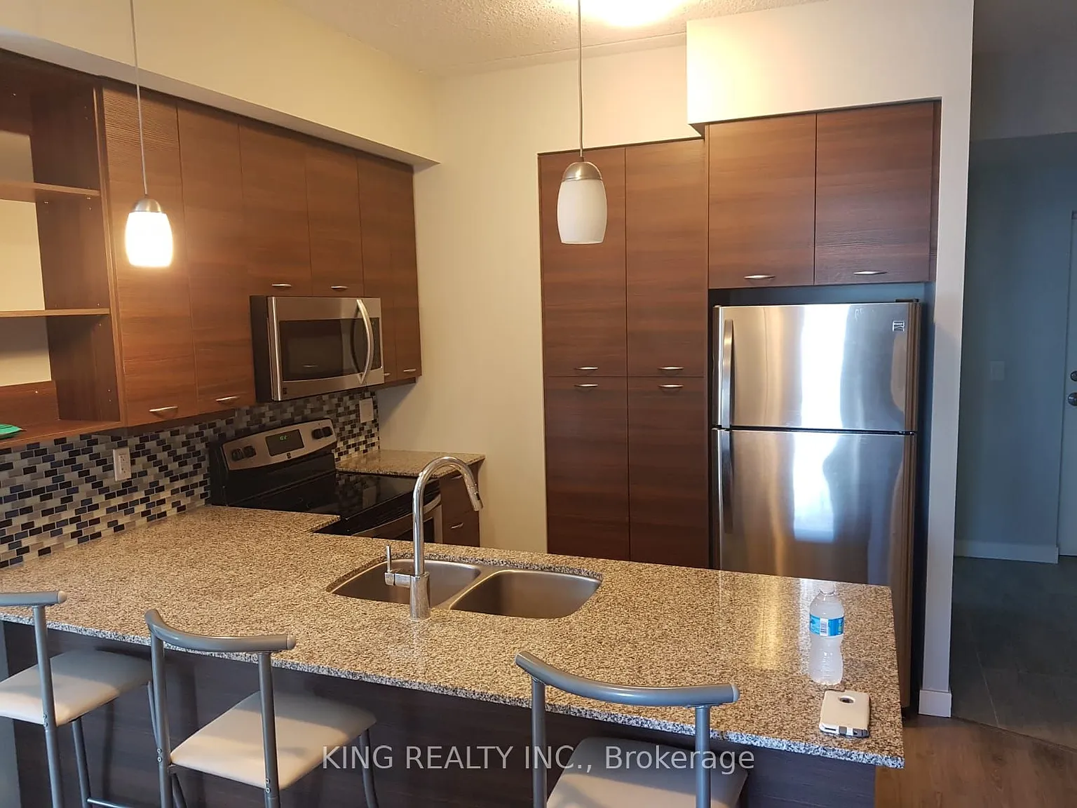 2 bed, $2,750 — Photo 1
