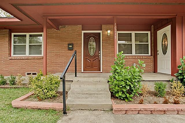 1st image of 10215 Pinecrest Dr