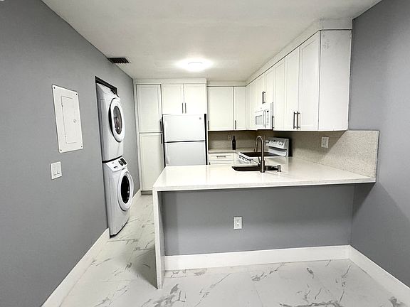2nd image of 8410 SW 154th Circle Ct APT 621