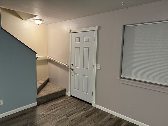 3rd image of 2400 Leo Ave #B