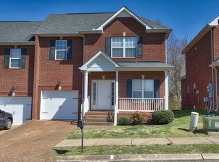1000 Indian Ridge Cir, White House, TN 37188