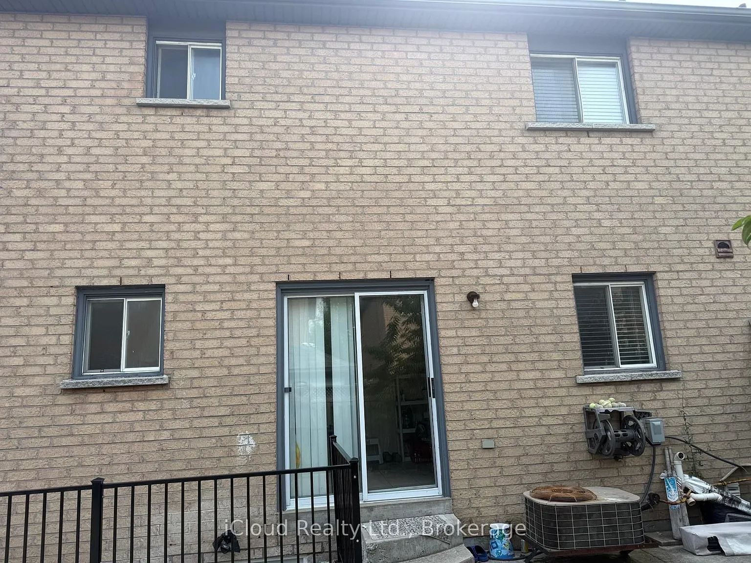 3 bed, $2,750 — Photo 2