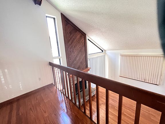 5th image of 954 S Zeno Way
