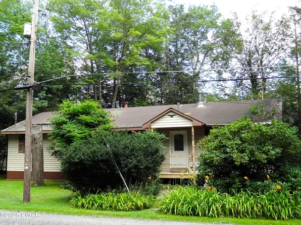 120 Melody Ln, Greentown, PA 18426