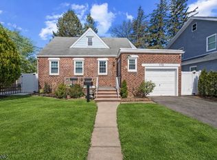 170 Clinton Ave, New Milford, NJ 07646