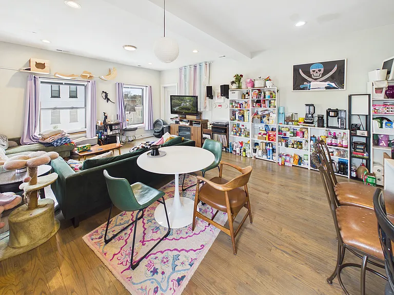 2244 W 23rd Pl #3E — Photo 7