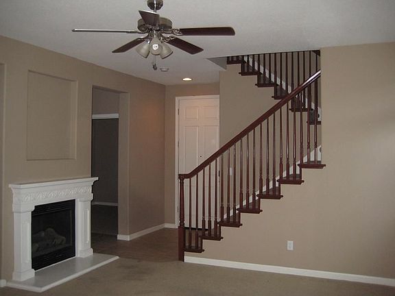 5th image of 5501 Sagpond Way