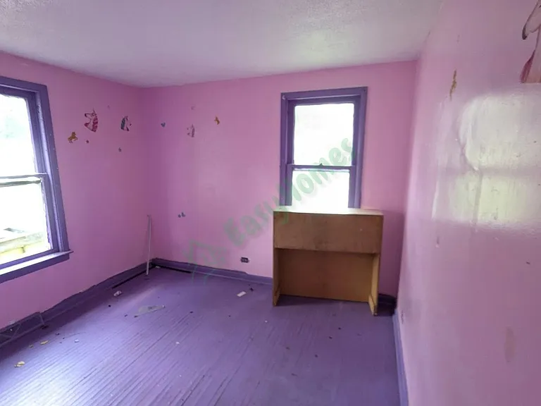 920 Orchard St — Photo 7