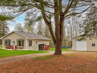 5980 Howell Rd, Otter Lake, MI, 48464