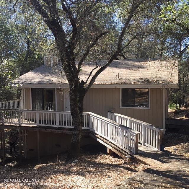 1st image of 14127 Pepperwood Dr