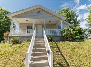 2710 Mary St, Saint Joseph, MO 64507
