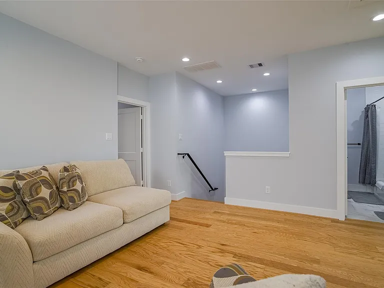1854 W Tidwell Rd — Photo 12
