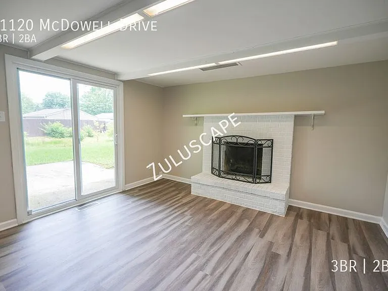 11120 McDowell Dr — Photo 4