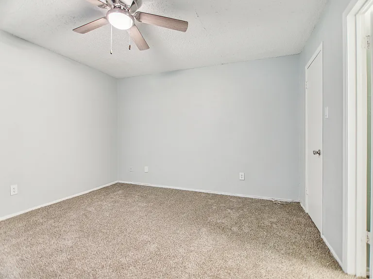 Rochelle Place — Photo 7