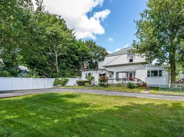 40 Pratt Ave, Weymouth, MA 02191