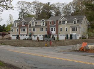 1148 Bedford St APT 3, Abington, MA 02351