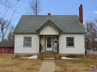 703 Main St, Osage City, KS 66523