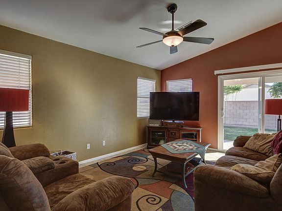 4th image of 3227 W Salter Dr