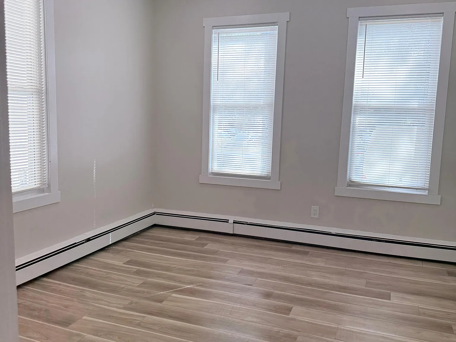 2 bed, $1,895 — Photo 3