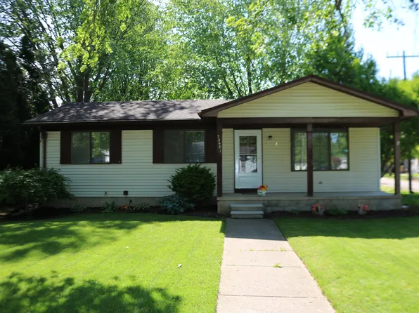 73481 Church St, Armada, MI 48005