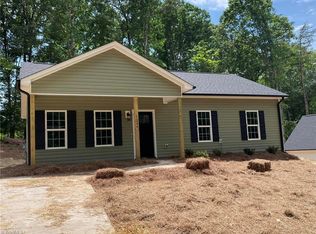 1246 Lewis St, Eden, NC 27288