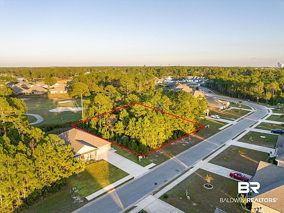 3rd image of Wedgewood Dr