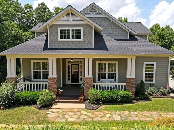 687 Crestwood Dr, Blairsville, GA 30512