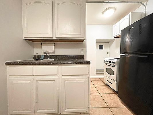1st image of 307 E 91st St #B