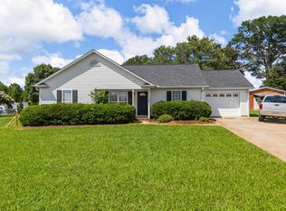 529 White Rose Ln, Boiling Springs, SC 29316