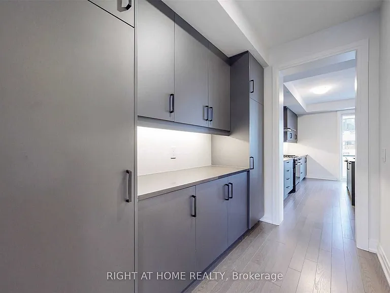 235 Vermont Ave — Photo 14