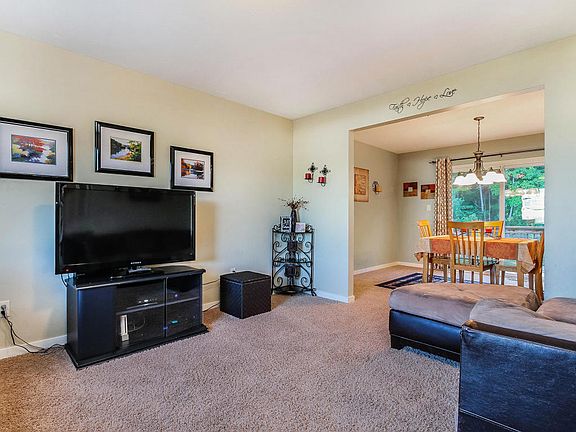 5th image of 4912 Winston Hill Dr